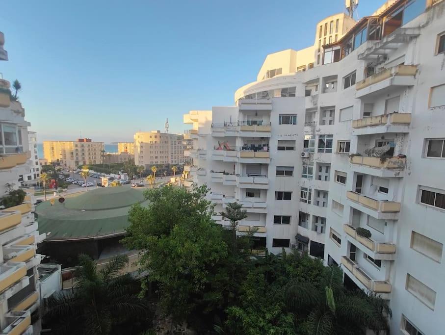 Luxury Oceanview With Balcony, Fast Wi-fi & Ac Apartment *